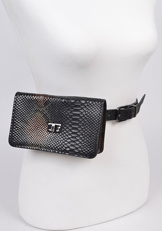 SNAKESKIN POUCH BELT BAG