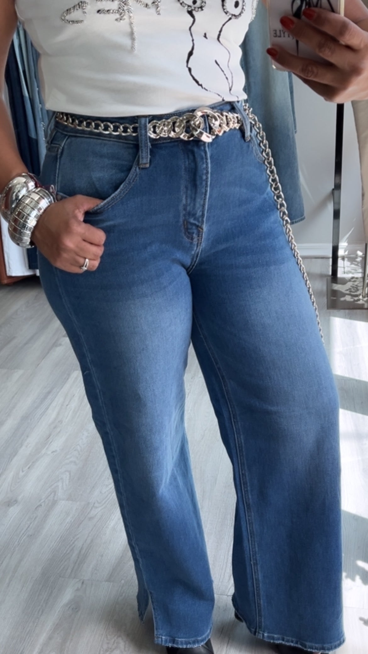 MED WASH FLARE JEAN