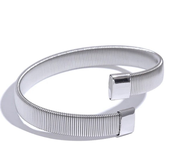 WIDE CUBAN CHAIN CUFF BRACELET