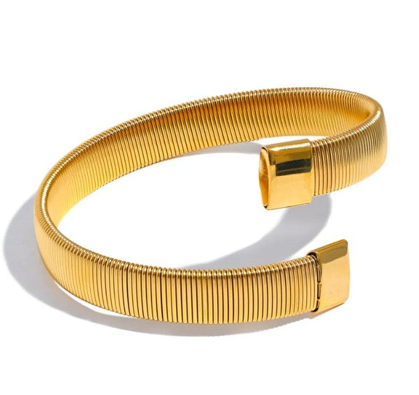 WIDE CUBAN CHAIN CUFF BRACELET