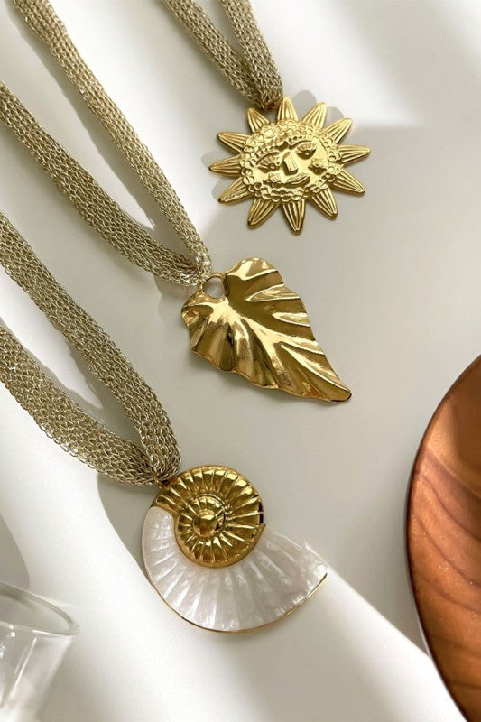 SUMMER GOLD NECKLACE